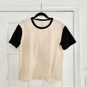 Tradlands Women’s 102 Box T-Shirt Size Large